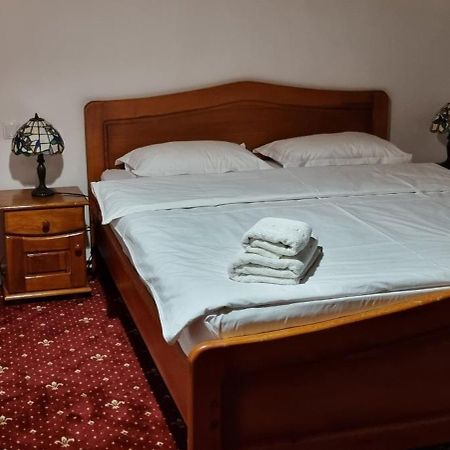 Casa Bondia Villa Pârâul Rece Bagian luar foto