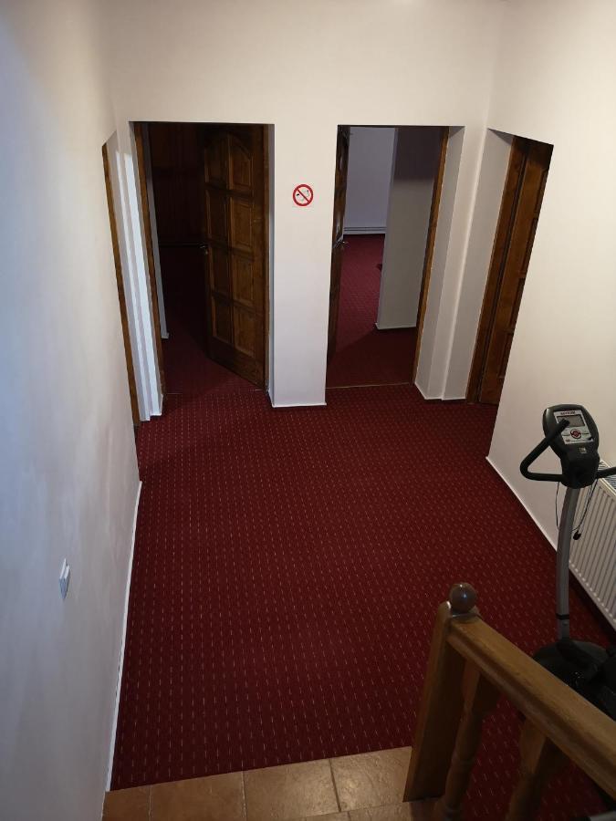 Casa Bondia Villa Pârâul Rece Bagian luar foto