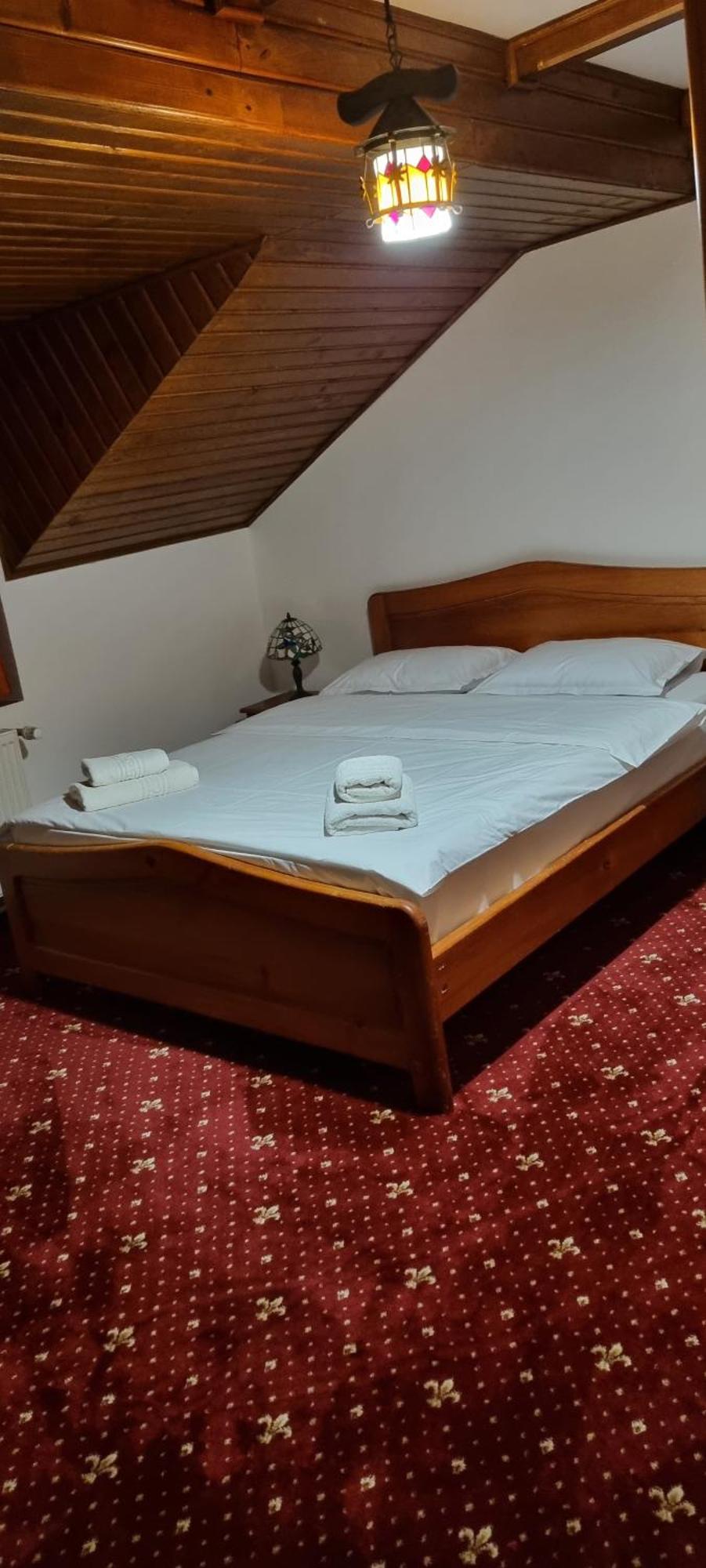 Casa Bondia Villa Pârâul Rece Bagian luar foto